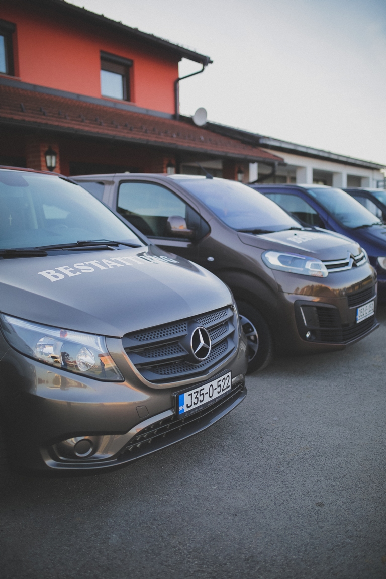 Međunarodni pogrebni transport — Gvozden Prijedor